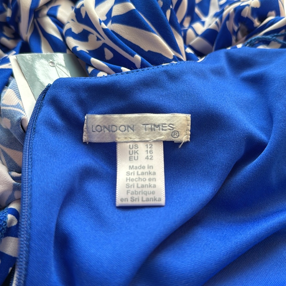 NWT Blue & White London Times Dress. Size 12. Very Flattering - Picture 12 of 12